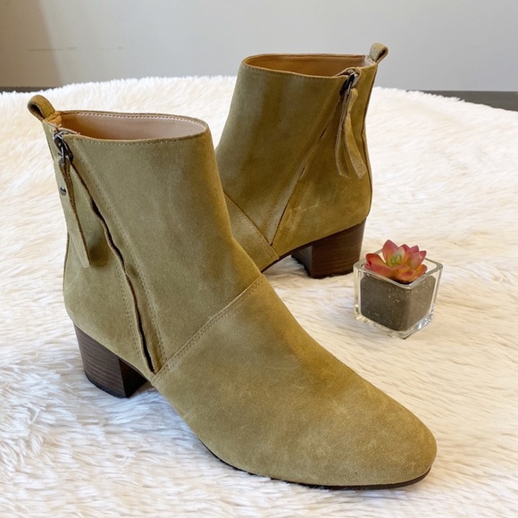 NEW Banana Republic | Lydia Green Suede Heel Ankle Bootie women’s 8.5 - Picture 4 of 8